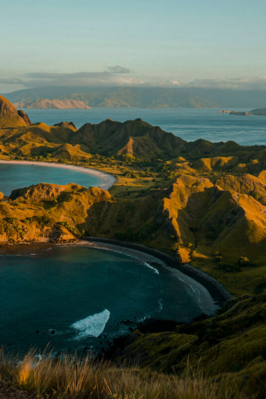 hero-komodo-island hero komodo island