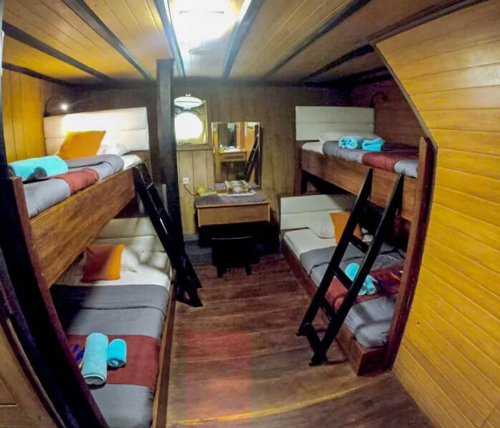 1-cabin-with-2-bunk-bed-3