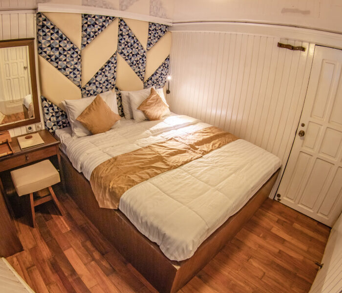 cheng ho lower deck double bed 1