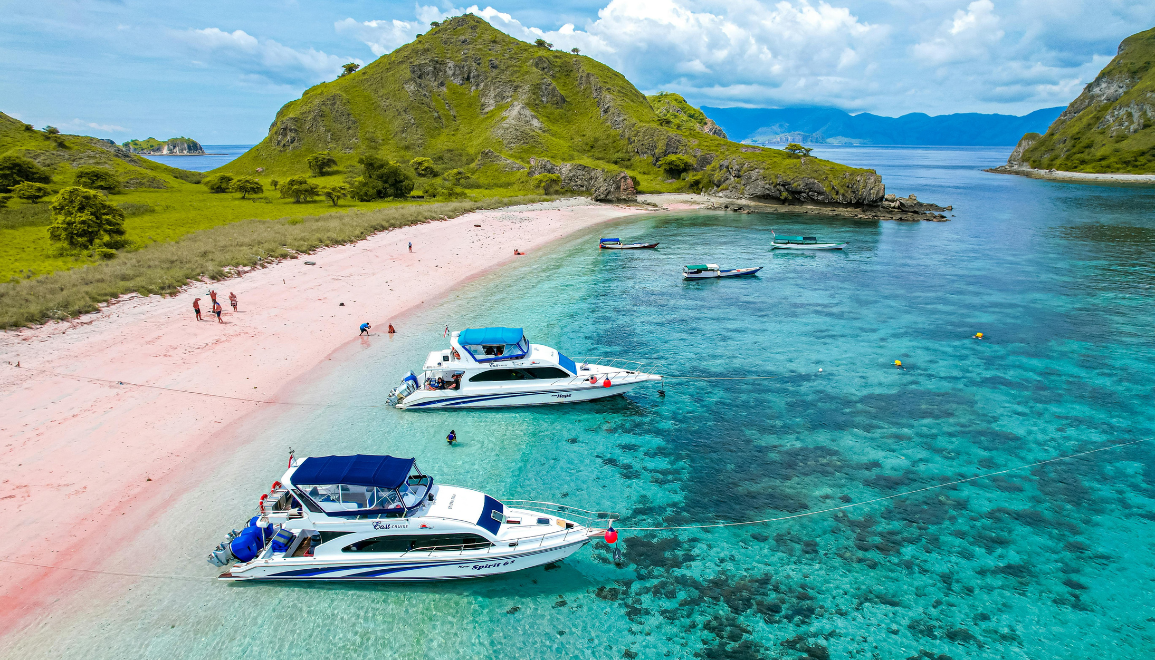 Komodo island tour