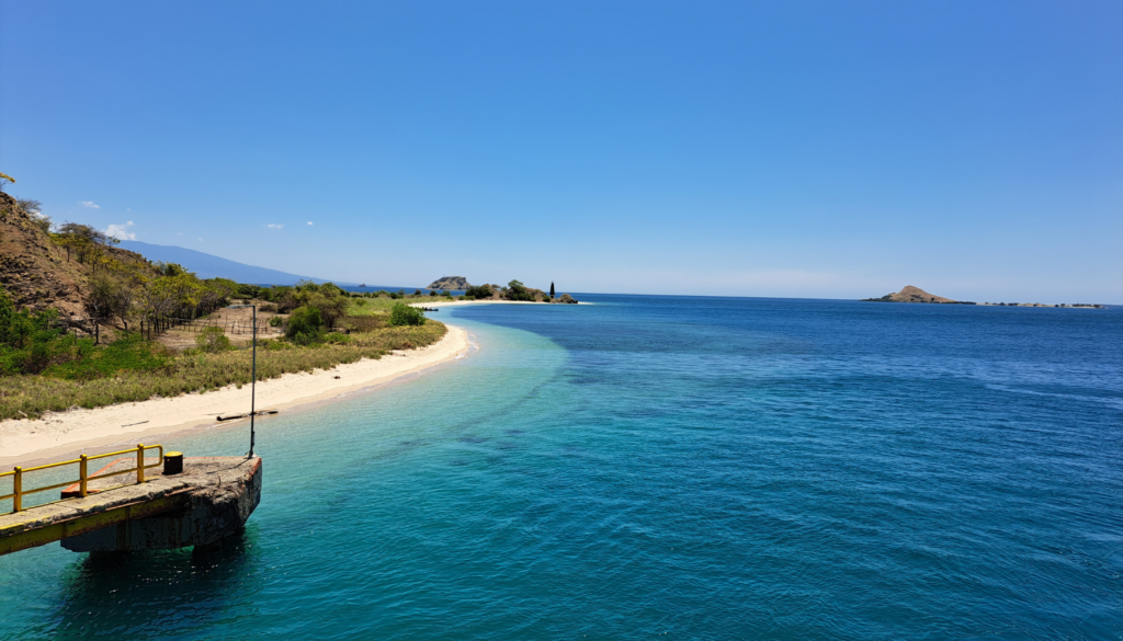 choose a sumbawa liveaboard