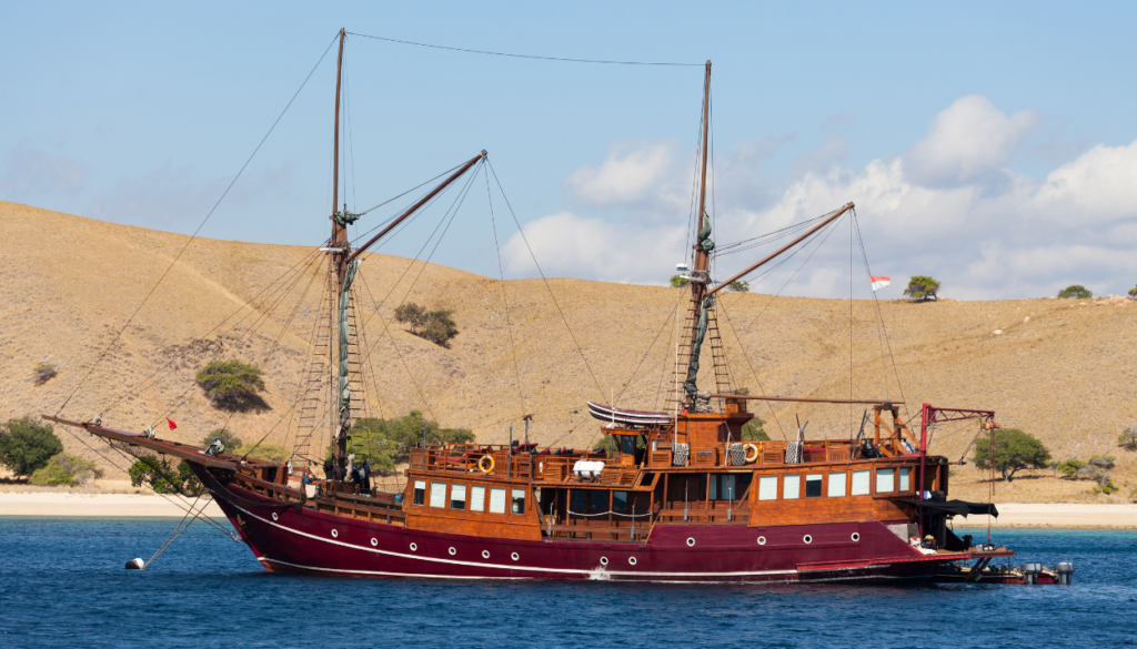 kaimana liveaboard experienc