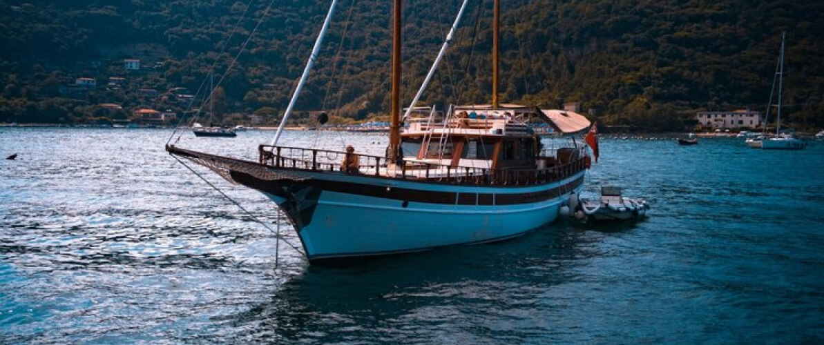 what-makes-taratuga-boat-collection-the-best-in-indonesia(1) apa yang membuat koleksi perahu taratuga menjadi yang terbaik di indonesia